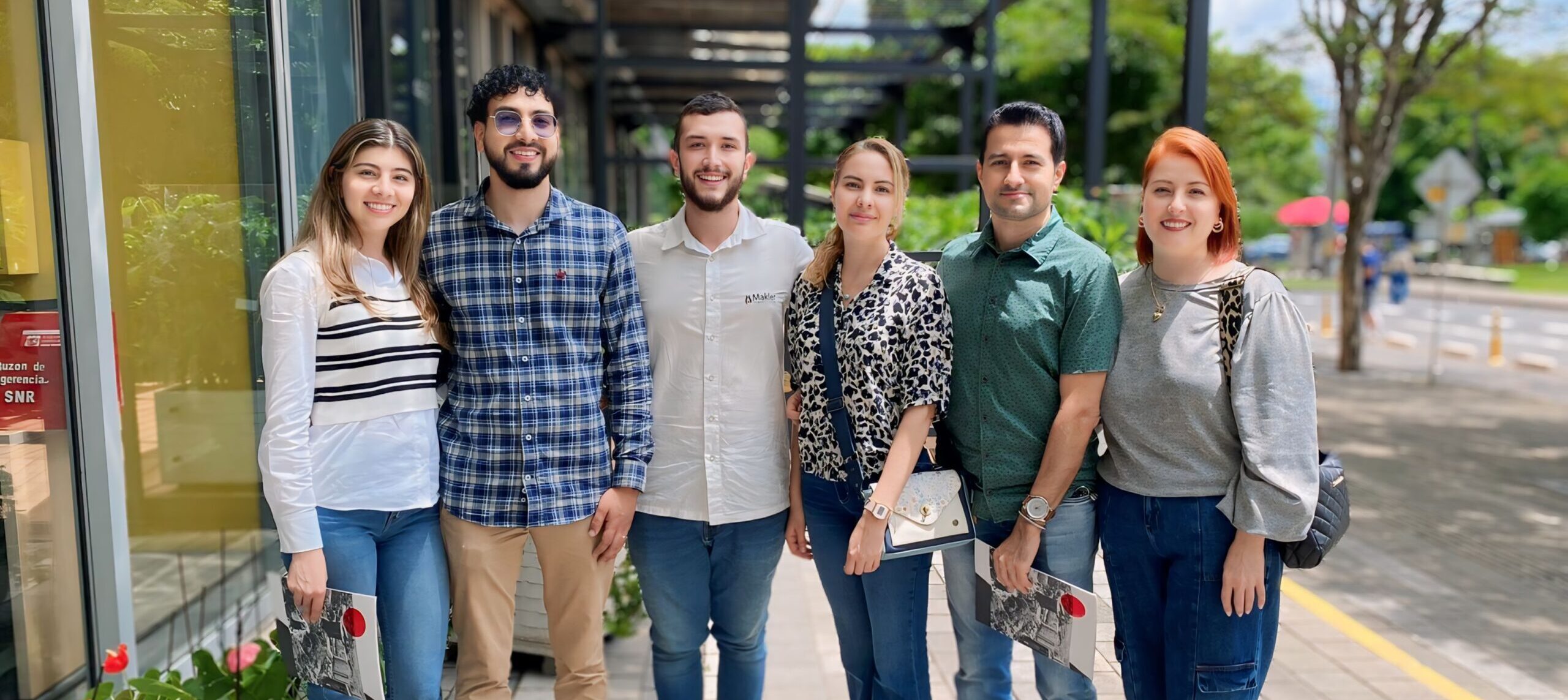 firma de escritura Makler medellin 2024